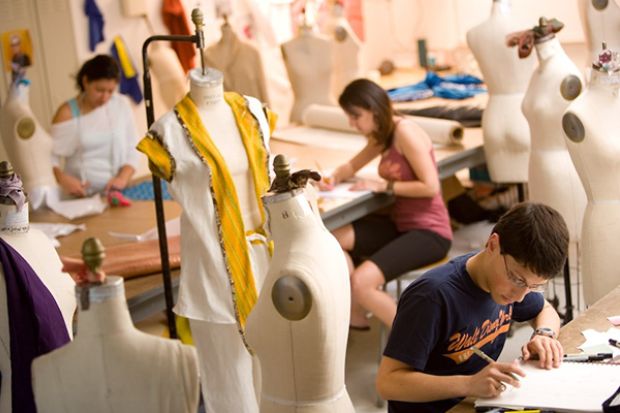 [MỚI NHẤT 2025] Du học nghề Đức ngành Thiết kế thời trang: Bệ phóng sự nghiệp tại trời Âu