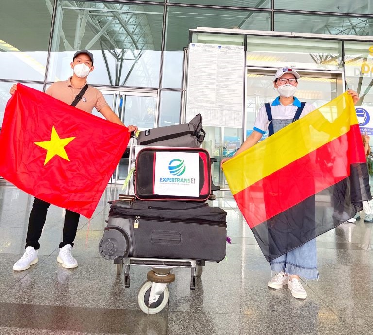 GIẤC MƠ ĐỨC: BAY CAO VÀ XA HƠN NỮA