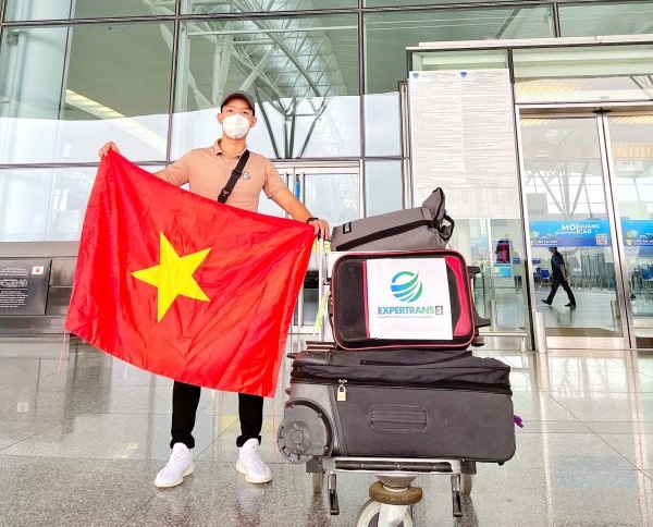 GIẤC MƠ ĐỨC: BAY CAO VÀ XA HƠN NỮA