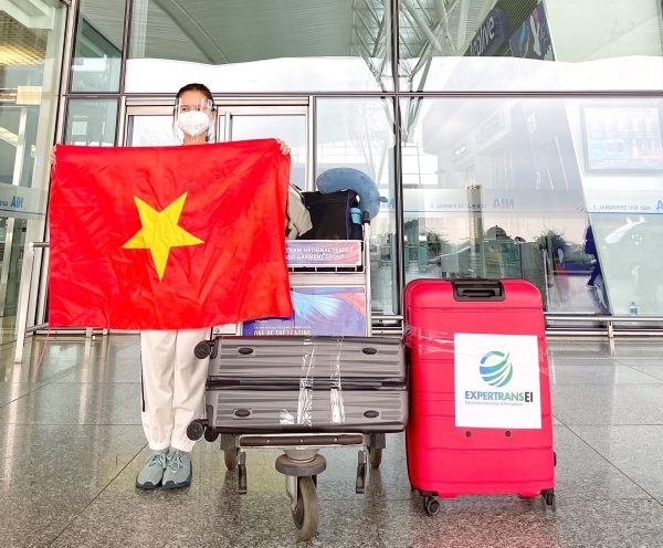 GIẤC MƠ ĐỨC: BAY CAO VÀ XA HƠN NỮA