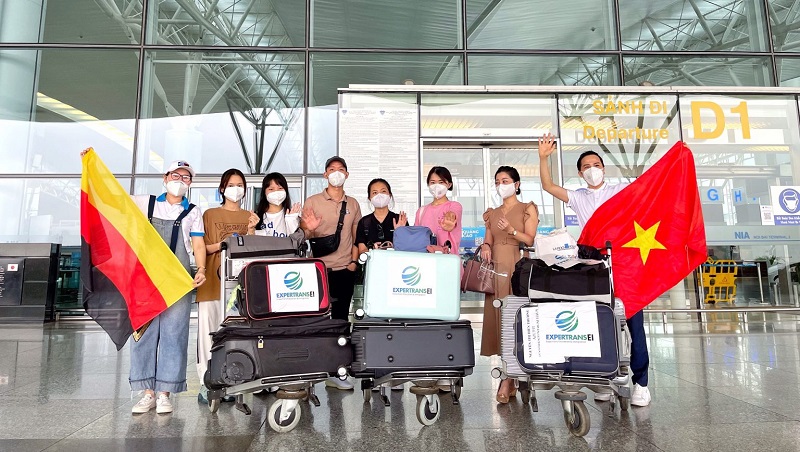 GIẤC MƠ ĐỨC: BAY CAO VÀ XA HƠN NỮA