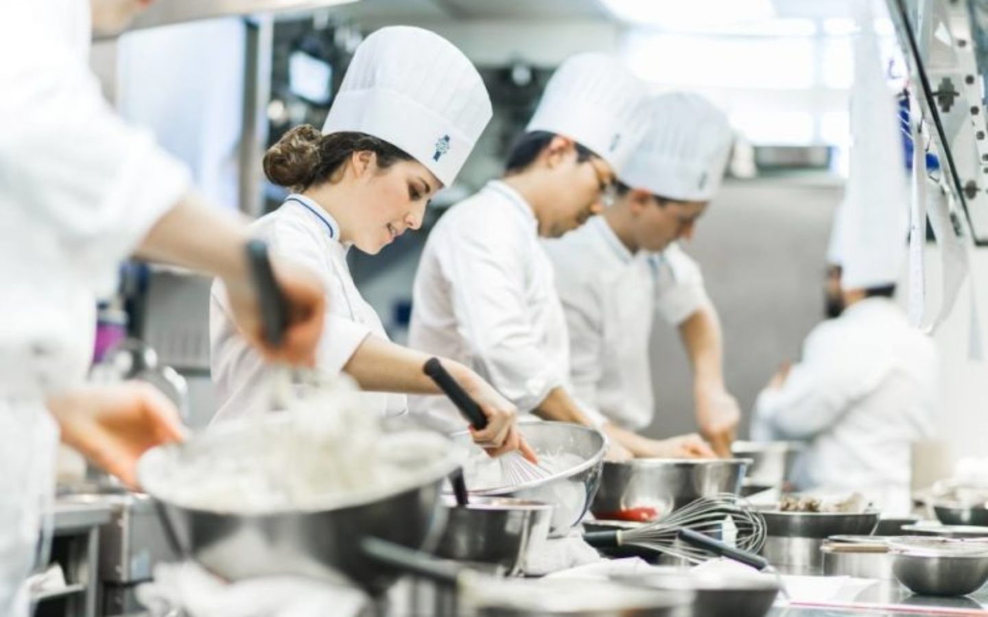 5 NGÀNH DU HỌC NGHỀ ĐỨC HOT NHẤT 2025