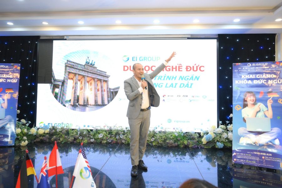 Khai giảng khóa Đức ngữ 23E12