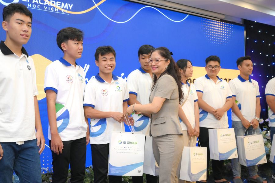 Khai giảng khóa Đức ngữ 23E12