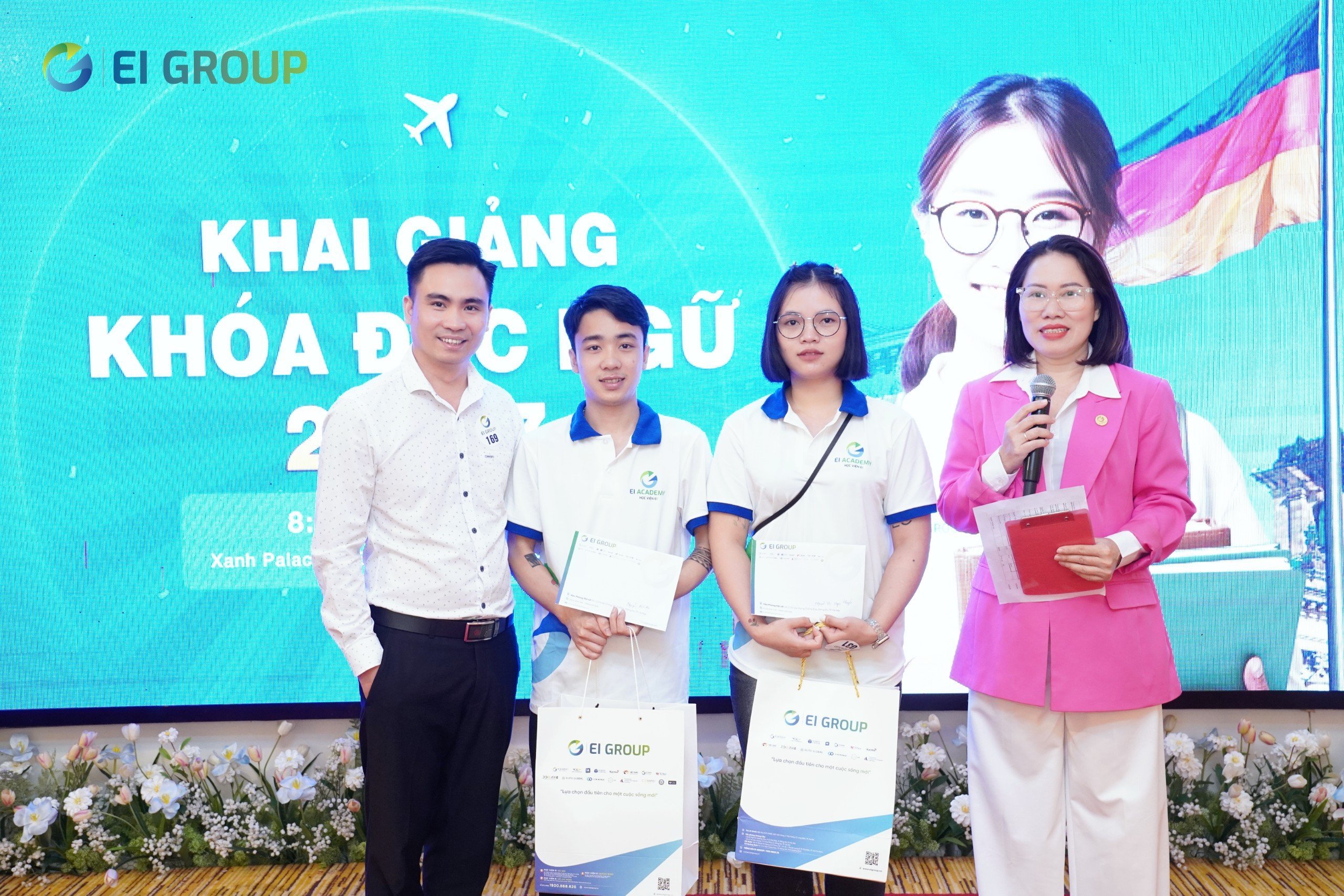 LỄ KHAI GIẢNG 23E47