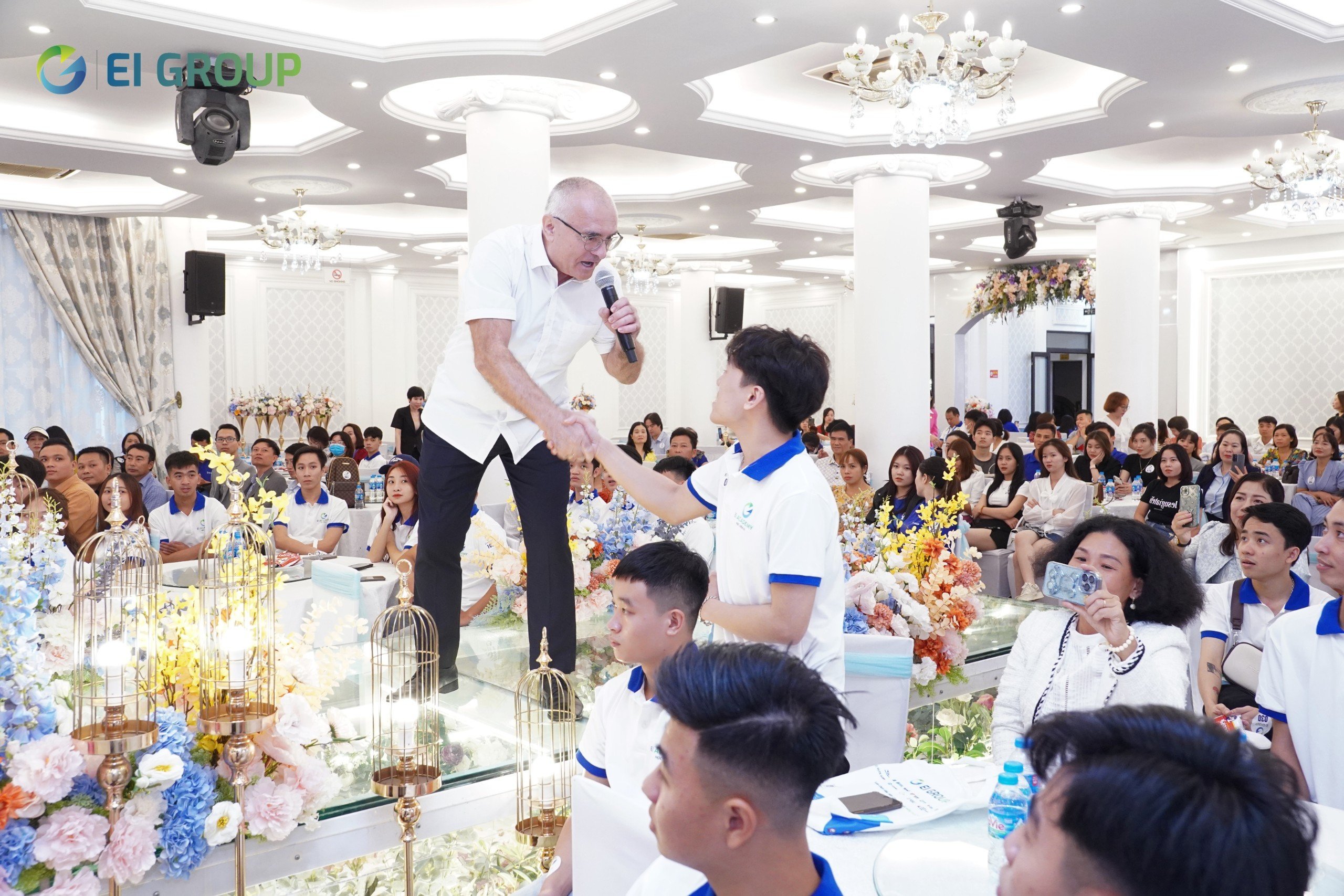LỄ KHAI GIẢNG 23E47