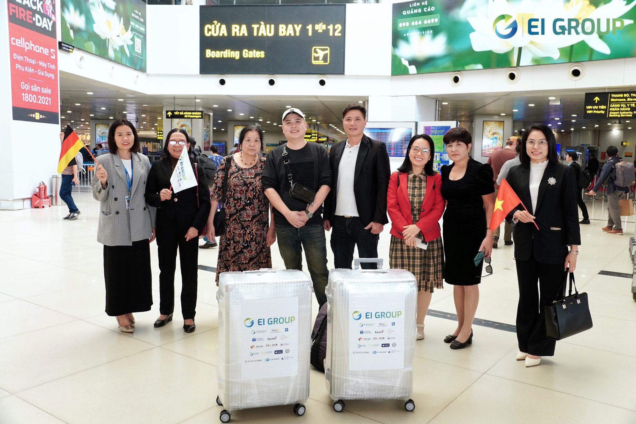 NHẬT KÝ TIỄN BAY : HÀNH TRÌNH MỚI CỦA CÁC HỌC VIÊN EI