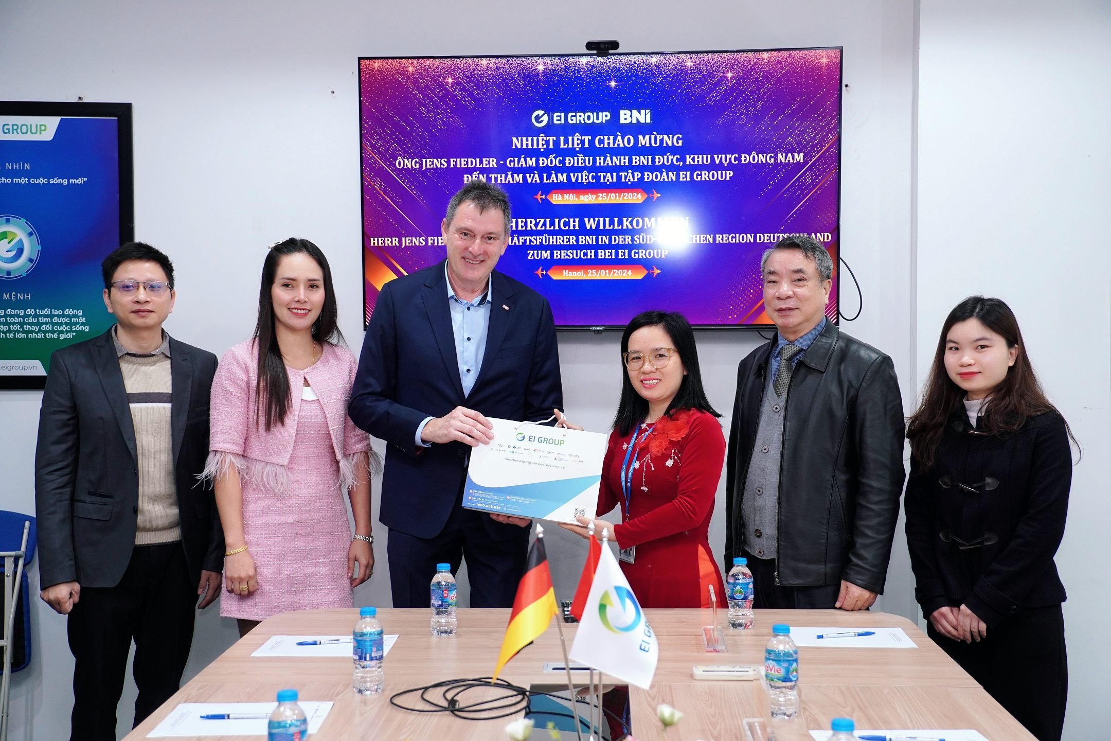DẤU ẤN ĐẶC BIỆT TẠI BUỔI LÀM VIỆC CỦA EI GROUP VỚI QUÝ ĐỐI TÁC CHLB ĐỨC VÀ ĐÀI LOAN