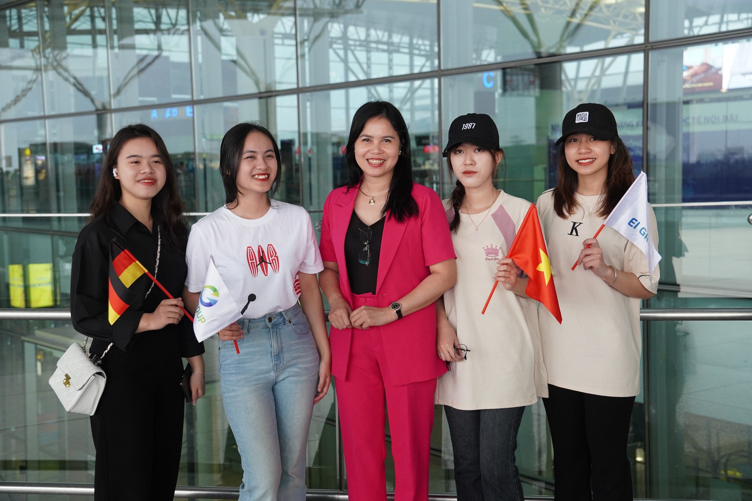 Nhật ký tiễn bay: Tạm biệt Việt Nam, CHLB Đức đón chào các em