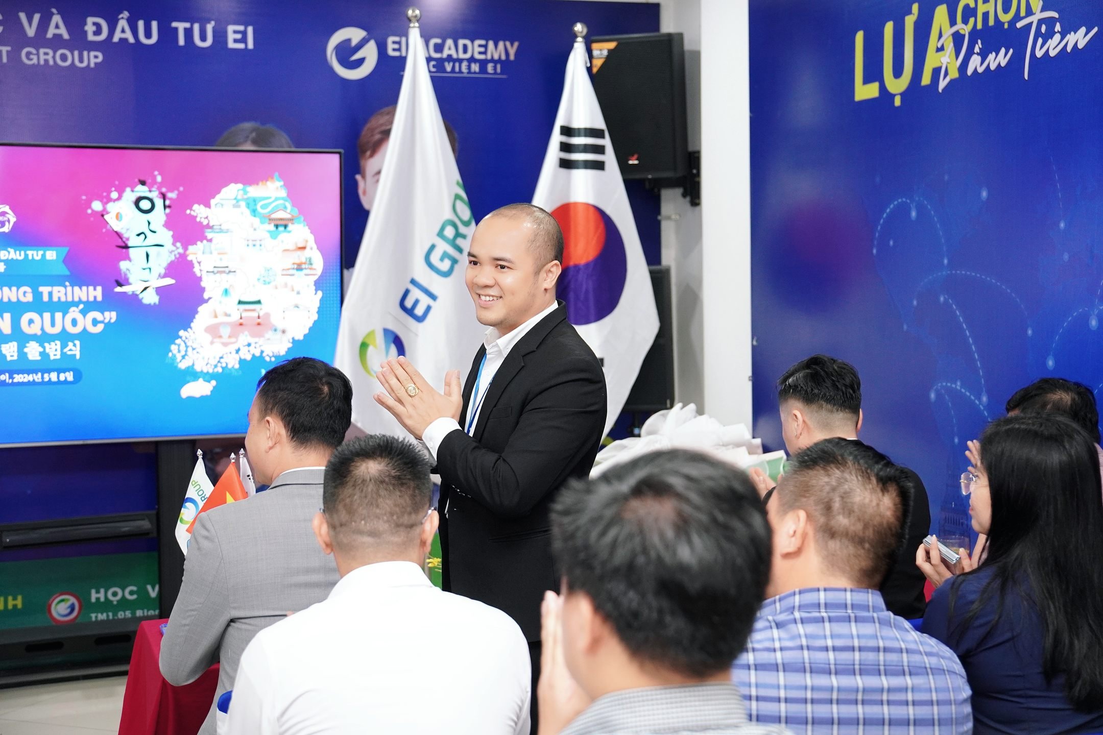 LỄ RA MẮT CHƯƠNG TRÌNH DU HỌC HÀN QUỐC 2024" CỦA EI GROUP