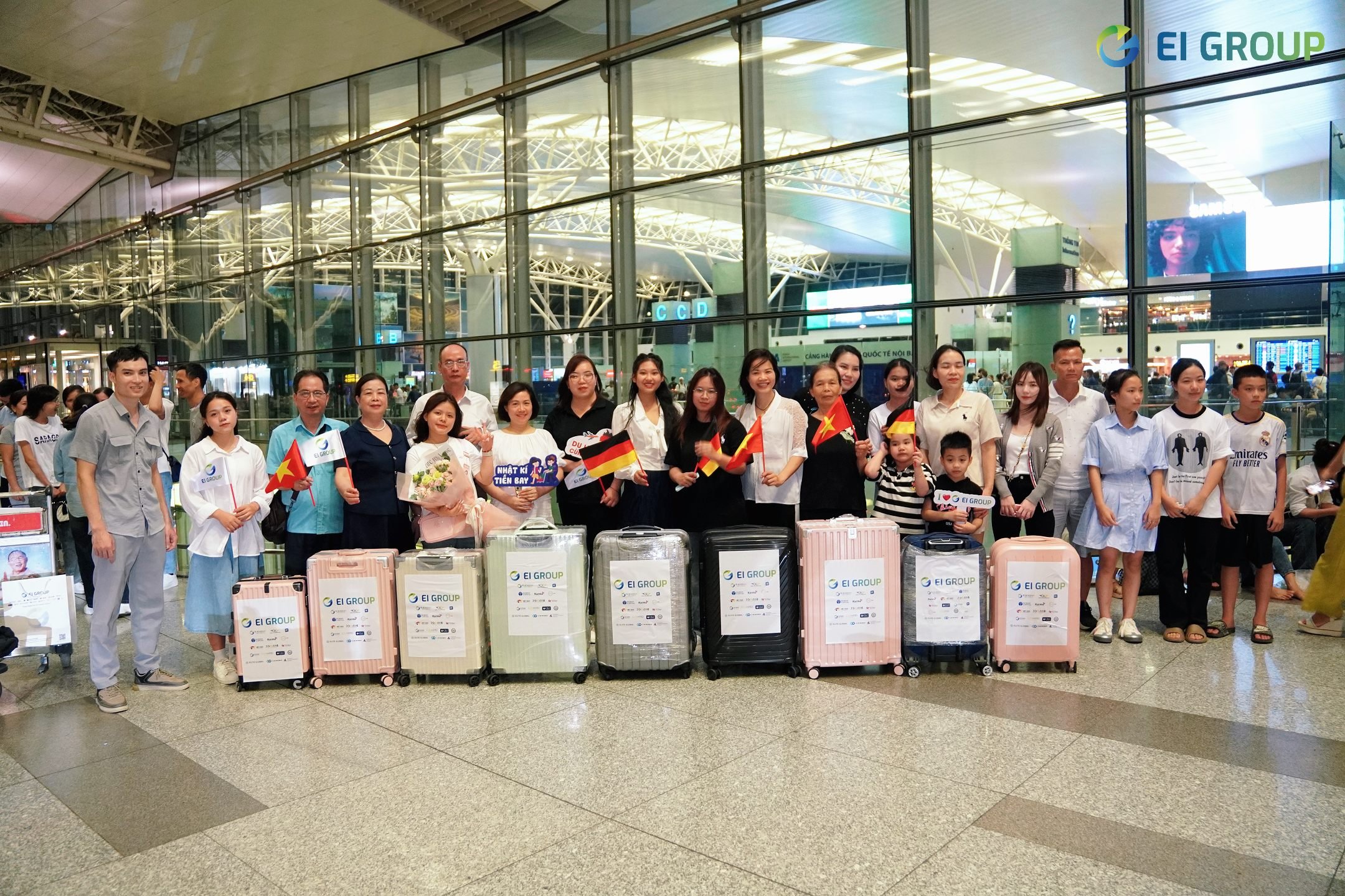 NHẬT KÝ TIỄN BAY: HỌC VIÊN EI TỰ HÀO BƯỚC ĐI, SẴN SÀNG KHÁM PHÁ CHLB ĐỨC
