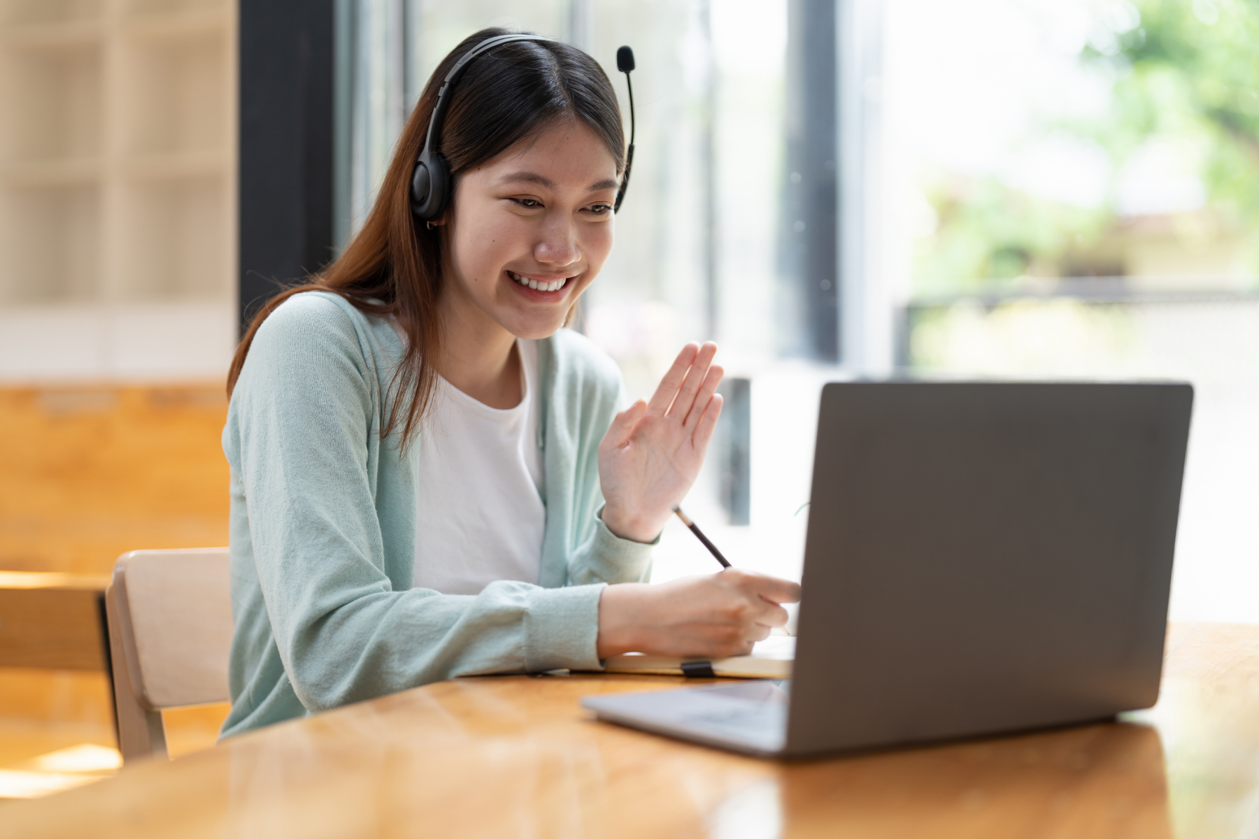 GIẢI ĐÁP THẮC MẮC: LIỆU CÓ NÊN HỌC IELTS ?