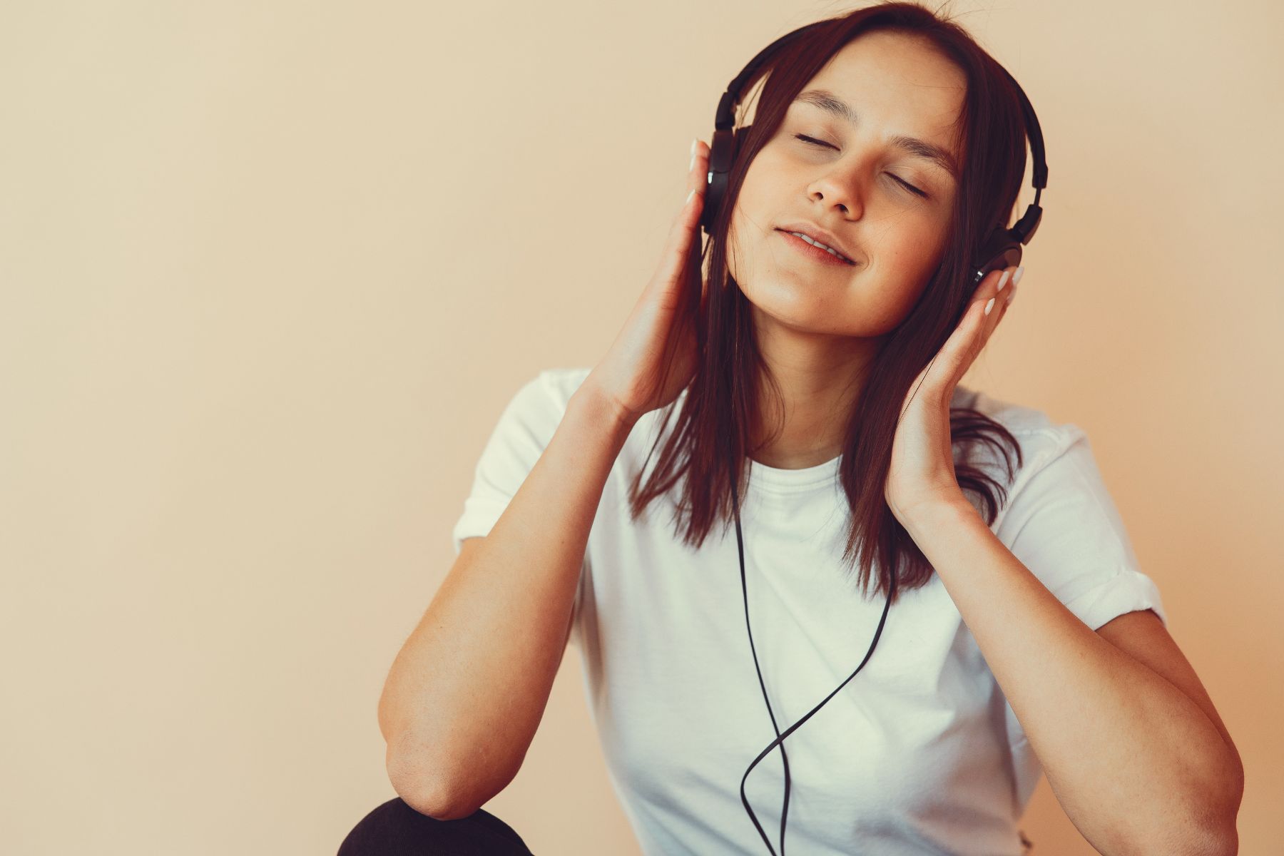 CÁCH TRÁNH NỘI DUNG GÂY NHIỄU (DISTRACTORS) TRONG IELTS LISTENING