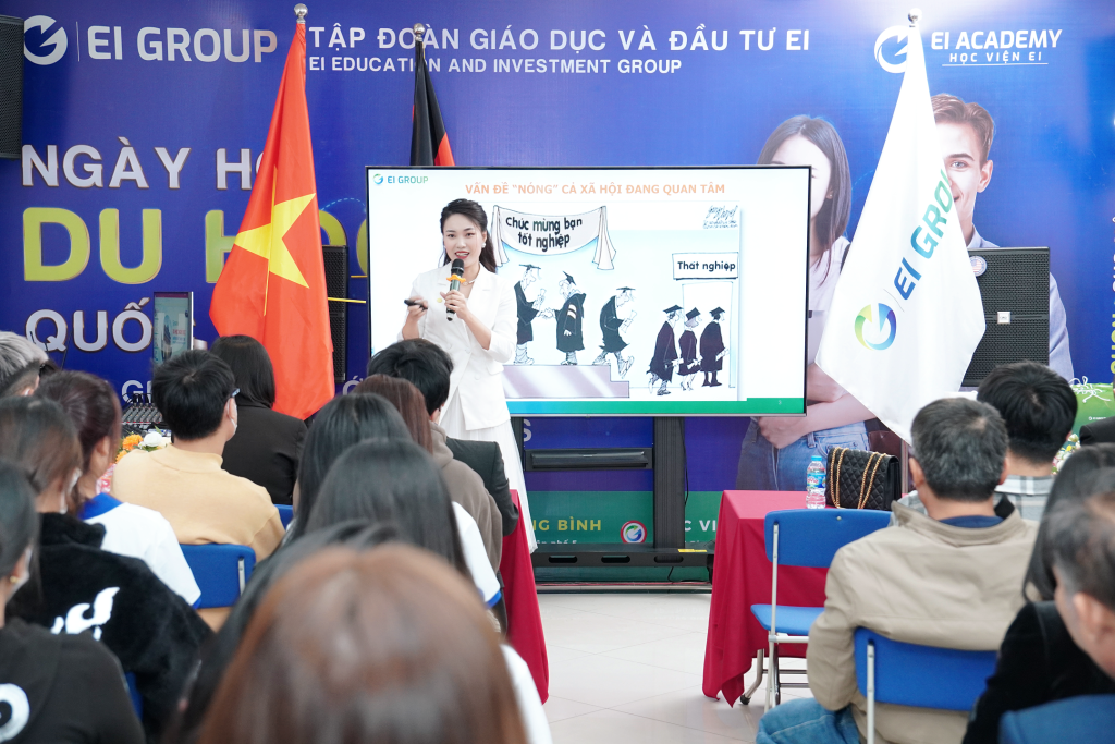 KHAI GIẢNG 23E20 VÀ 23E49|KHAI GIẢNG 23E20 VÀ 23E49|KHAI GIẢNG 23E20 VÀ 23E49|||KHAI GIẢNG 23E20 VÀ 23E49|Tại buổi lễ