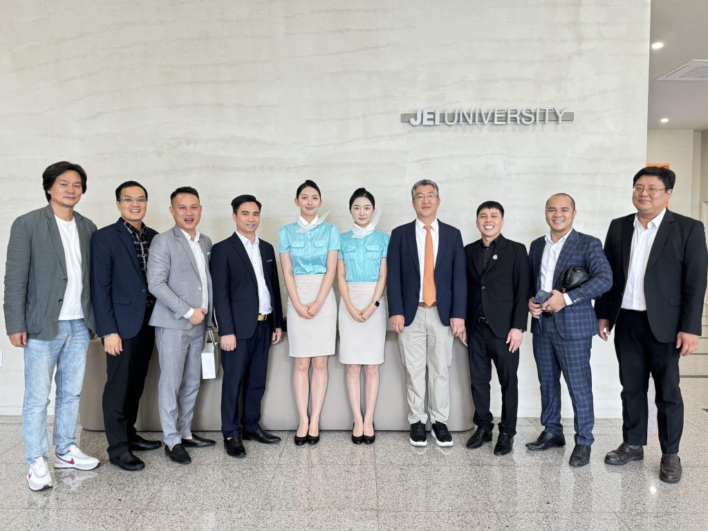 ||Ban lãnh đạo của EI Group tại Đại Học Incheon Jae Neung Hàn Quốc ||Phó chủ tịch Nguyễn Mạnh Hùng và đại diện dự án Hàn Quốc của EI Group thăm quan cơ sở vật chất và chương trình đào tạo của đối tác Hàn Quốc |